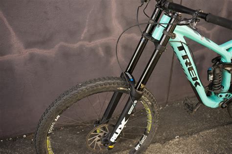 Fork Review | SR Suntour Rux | Freehub Magazine