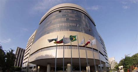 Concurso TRF4 tem comissão formada Salário de R 13 mil Nova Concursos