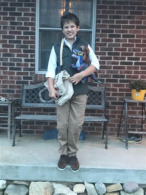 Jurassic World Owen Diy Halloween Costume Owen Grady Costume Diy Halloween Costume Costumes