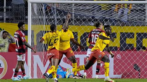 El Debutante Aucas Logra Un Hist Rico Triunfo Ante El Flamengo Actual