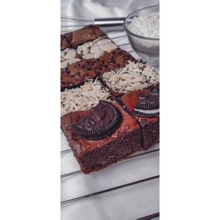 Jual Kabarasa Fudgy Brownies Sekat Isi Potong Oreo Kitkat Almond