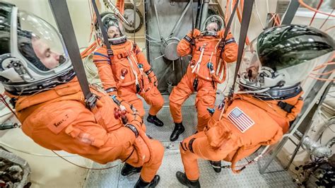 Orion Spacesuits Are Put to a Vacuum Test at NASA (Photos) | Space