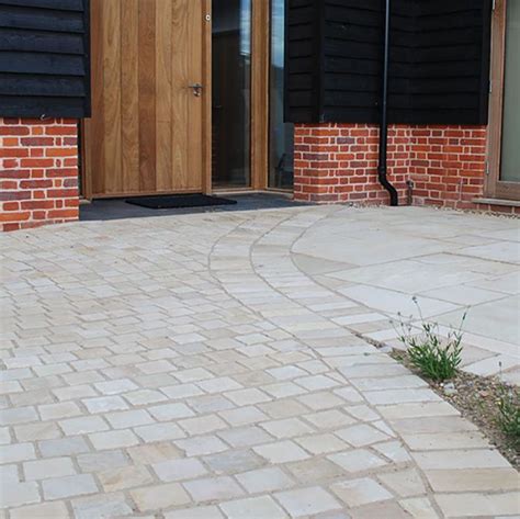 Global Stone Castle Grey Sandstone Driveway Setts