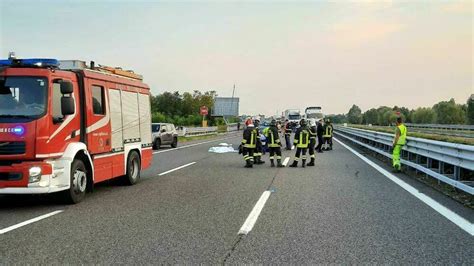 Morto Gino Gaion Travolto E Ucciso Sull Autostrada A