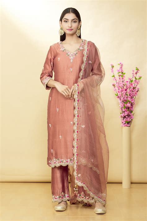 Buy Brown Pure Spun Silk Hand Embroidery Floral V Neck Kurta Set For