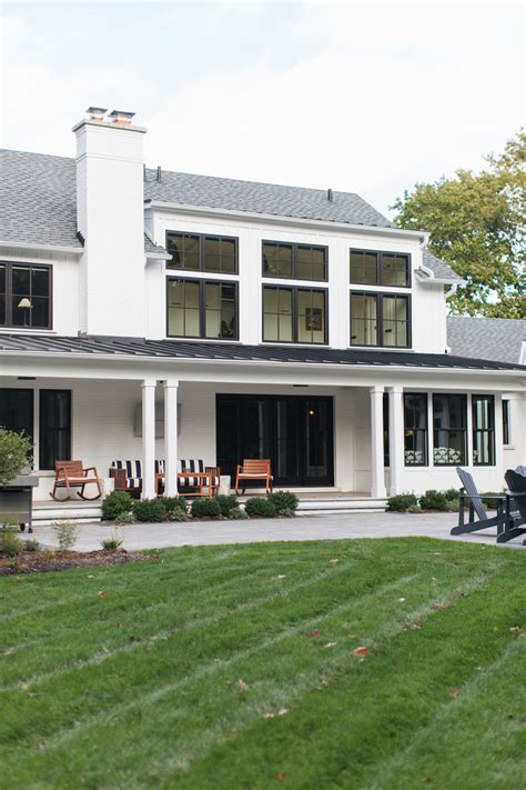 Modern Black And White Farmhouse Homedecorish