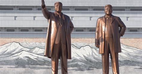 Embalmed Kim Jong Il displayed in North Korea