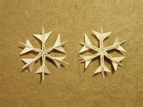 Pleasant Origami Snowflake 2019