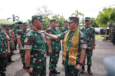 Pangdam Ii Swj Kunker Ke Jambi Babinsa Adalah Ujung Tombak Tni Ad