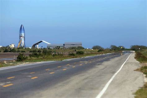 High Winds Knock Over SpaceX Starship Prototype In South Texas