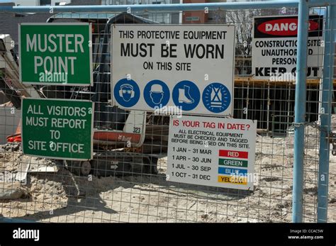 Construction site gate signs Stock Photo: 42025701 - Alamy