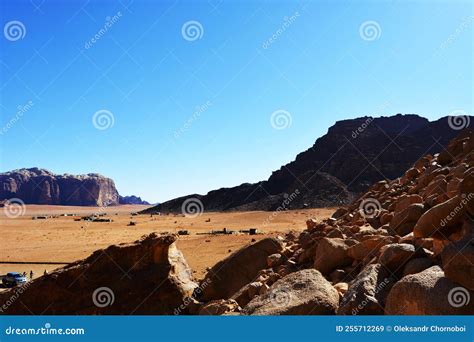 Amazing Desert Landscape Beautiful Landscape Of Desert Mountains