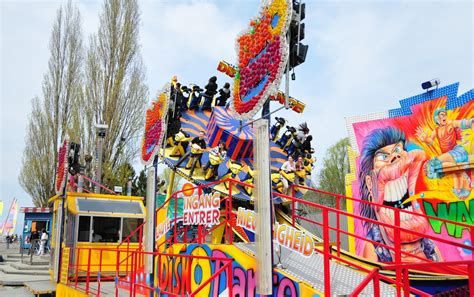 Savoie Aix les Bains la fête foraine Mégapark sinstalle sur l