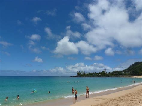 Cliff Jumping at Waimea Bay - The Oahu Insider