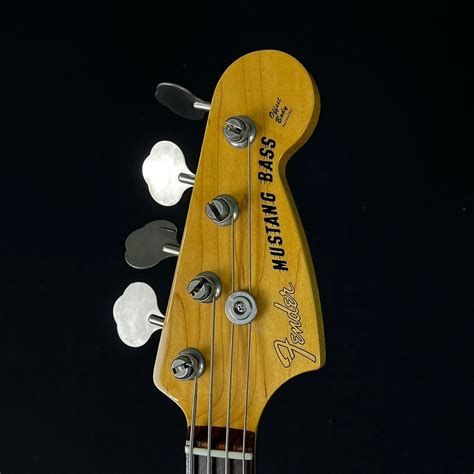 Fender Japan Hybrid Mustang Bass Unisound Bangkok กีตาร์ไฟฟ้า กีตาร์มือสอง เบสมือสอง สยามสแควร์