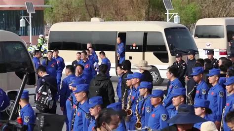 La nave espacial china Shenzhou 18 despega con éxito a la estación