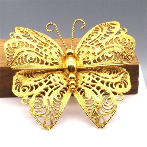 Vintage Monet Filigree Butterfly Brooch Large Cannet Gem