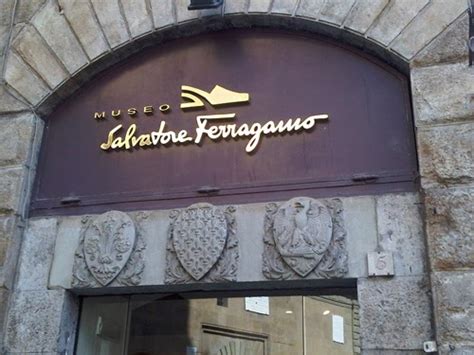 Become More: Italy and beyond: Museo Ferragamo : The Amazing Shoemaker