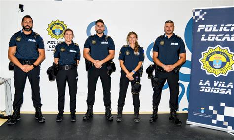 La Polic A Local De La Vila Joiosa Luce Nuevos Uniformes Este Verano