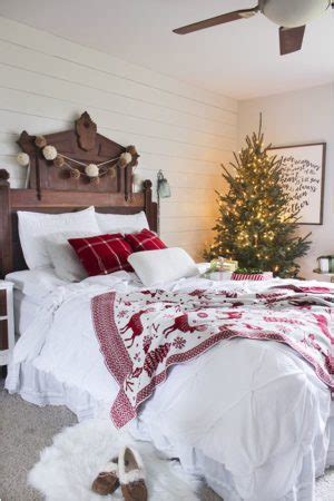 Cozy Christmas Bedroom D Cor Ideas Shelterness