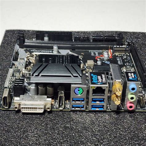 ASRock B365M ITX ac IOパネル付属 LGA1151 Mini ITXマザーボード 第89世代CPU対応 最新Bios