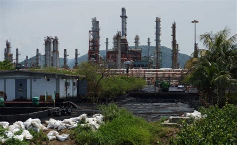 Cumple Cuatro Días Derrame De Hidrocarburo En La Ventosa Salina Cruz Oaxaca