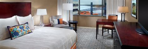 Hotel in Downtown Jacksonville | Marriott Jacksonville Downtown