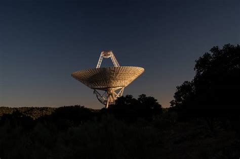 Australian Astronomers Detect Radio Signal That Took 8 Billion Years To