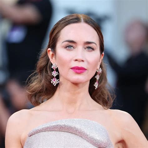 Emily Blunt Is Making A Strong Case For Wearing This Off Season
