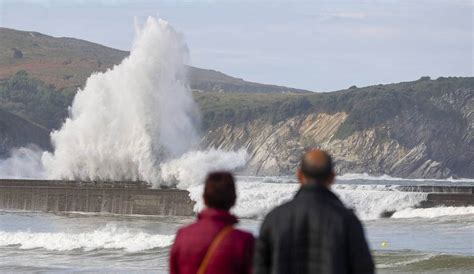 Los Efectos De Las Borrascas Domingos Y Ciarán En España En Imágenes