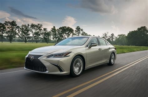 Boulevard Lexus à Québec Lexus Es Hybride 2020 Une Berline De Luxe