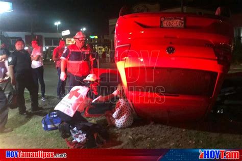 Hoy Tamaulipas Volcadura Deja Dos Lesionados Frente A Soriana