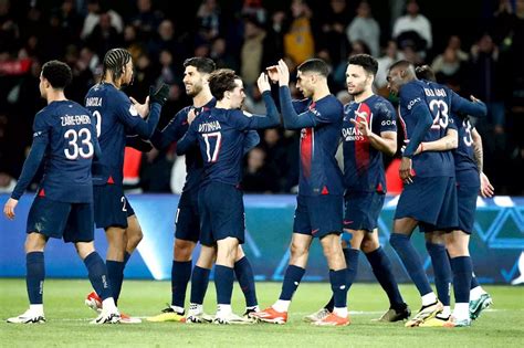 Ligue Ligue Le Psg Sacr Champion De France Lorient Si