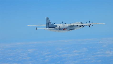 共軍又來擾台！ 1次來3架運8 國防部防空飛彈追監