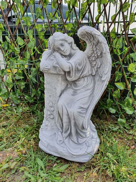 Gartenfigur Engel An S Ule Antik Engel Statuen Skulpturen