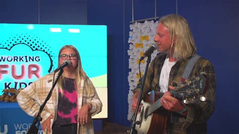 Switchfoot lead singer and daughter close out Working Fur Kids