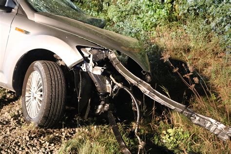 Rothenburg Ob Der Tauber Horror Unfall Im Kreis Ansbach Ford Prallt