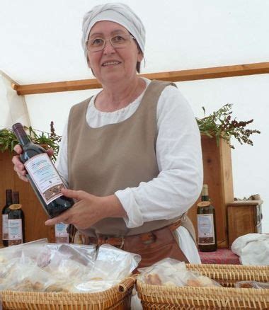 Les Fêtes médiévales continuent jusquà ce soir La Chapelle d