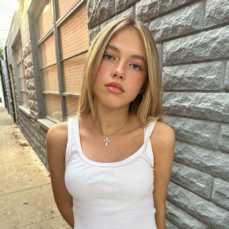 Maisie De Krassel Biography Age Movies Model Birthday Height