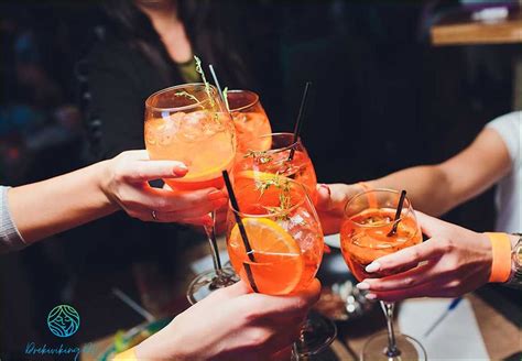 Aperol Spritz Opskrift Og Historie L R At Lave Den L Kre Italienske