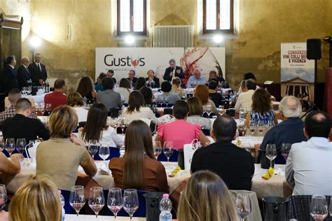 50 ANNI DI STORIA DEL VINO VICENTINO A GUSTUS 2023 Olio Vino