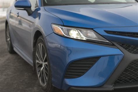 Toyota Camry Se Review Sporty Looks Mixed Performance