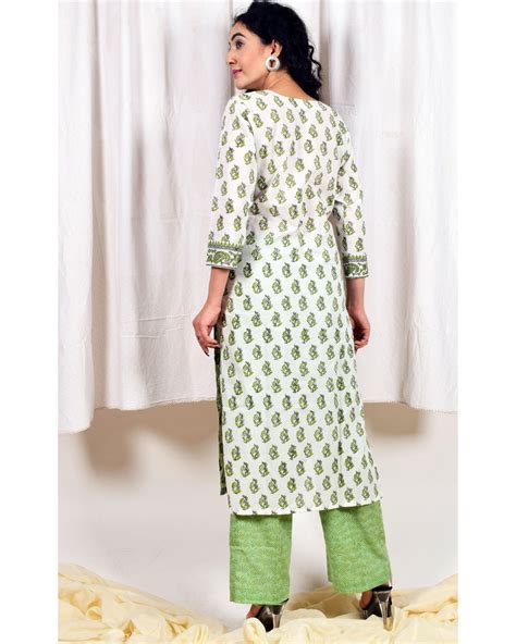 Light Green Floral Kurta And Pants With Dupatta Set Of Three By