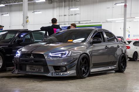 Reflective Grey Wrap On Lancer Evolution X Benlevy