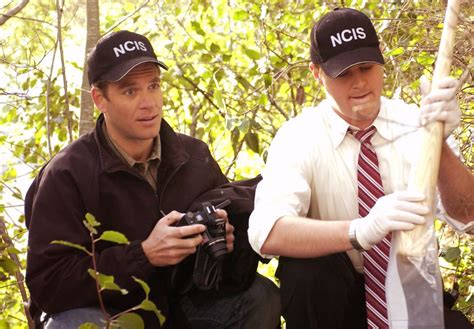 Ncis Season 2 Episode 15 Caught On Tape Ncis Ncis Season 2 Ncis Cast