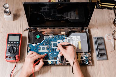 Como Limpiar Una Placa Base Tarjeta Madre O Motherboard Reparacion