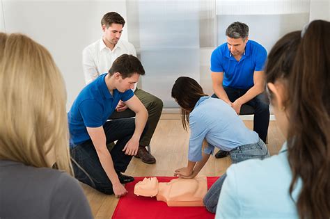 First Aid And Cpr Aed Training Unifirst First Aid Safety