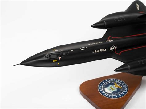 Lockheed Sr 71a Blackbird Scale Model