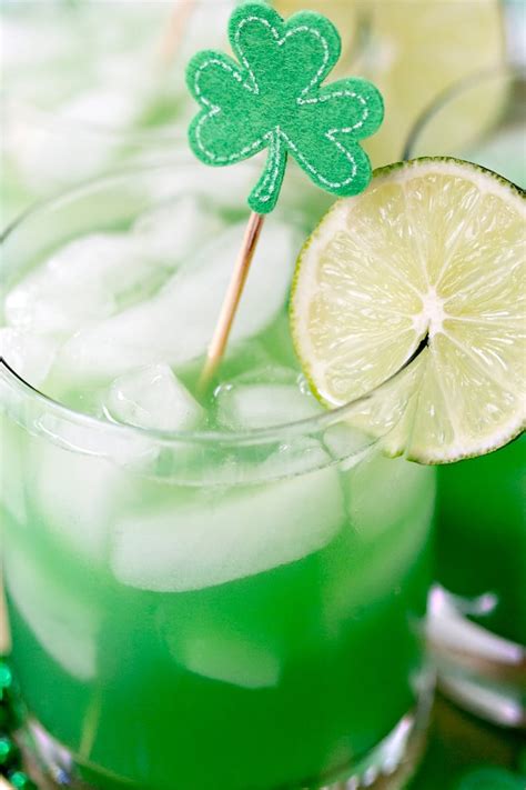 10 Boozey Green Drinks To Try On St Patrick S Day BGD Blog