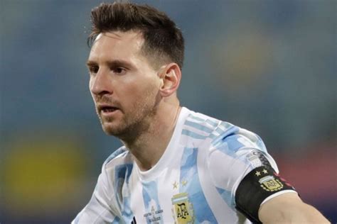 Bukti Messi Layak Disebut Sebagai Pemain Terbaik